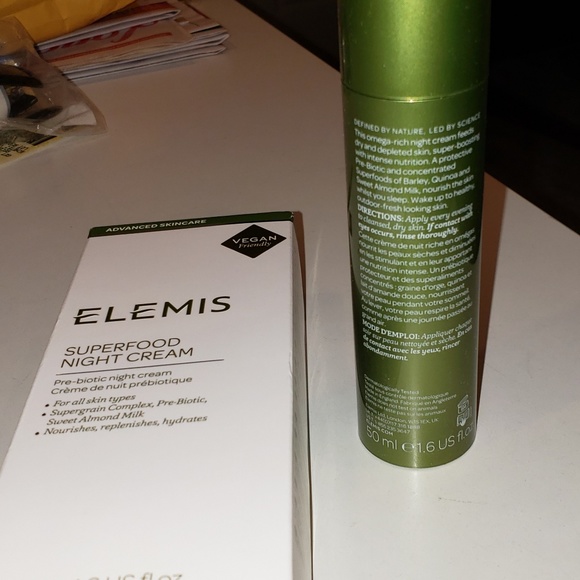 ELEMIS Superfood Night Cream Prebiotic Night Cream $50 - Picture 3 of 7